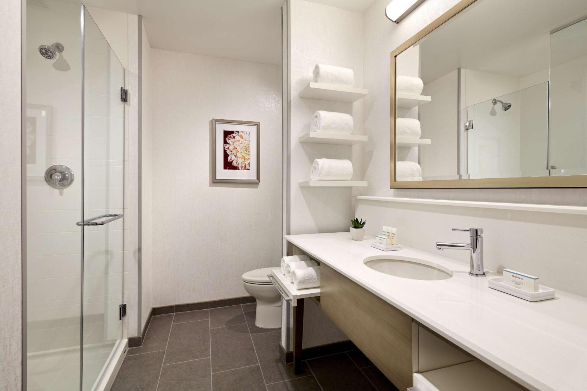 Hampton Inn Long Beach Airport, Ca Экстерьер фото